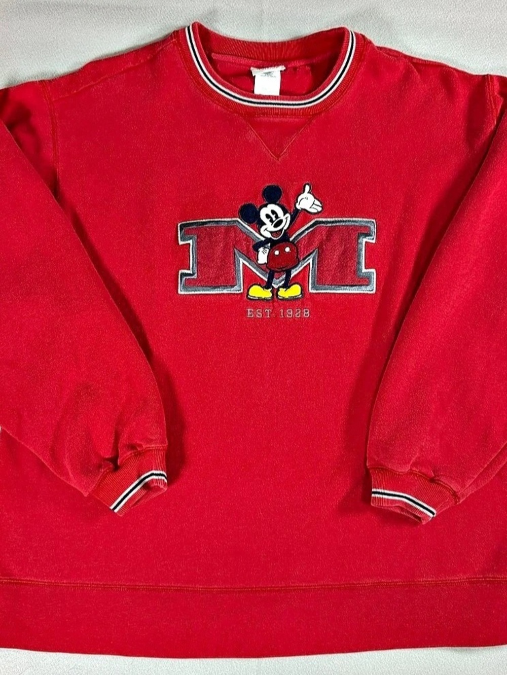 Disney Mickey Mouse Logo Sweatshirt in Red Large